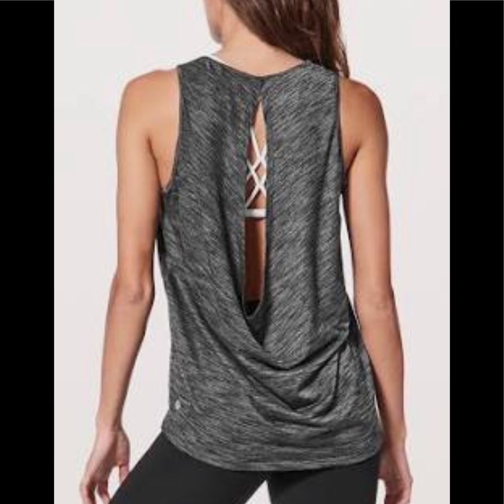 Lulu low key tank sz 12 cream/black